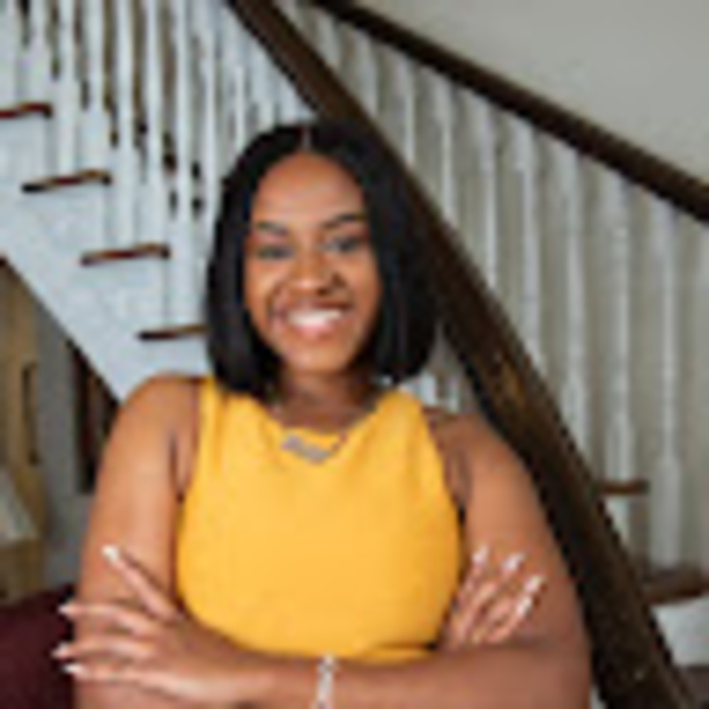 Meet your Posher, Khadiija